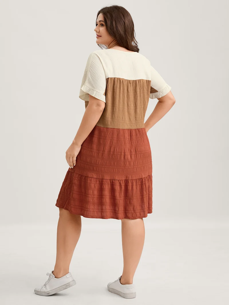 Textured Color Block Tiered Midi Dress