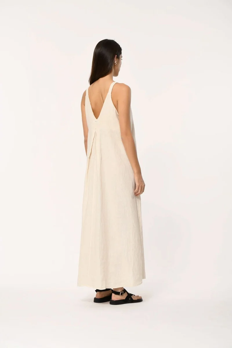 Robe longue fluide à col v