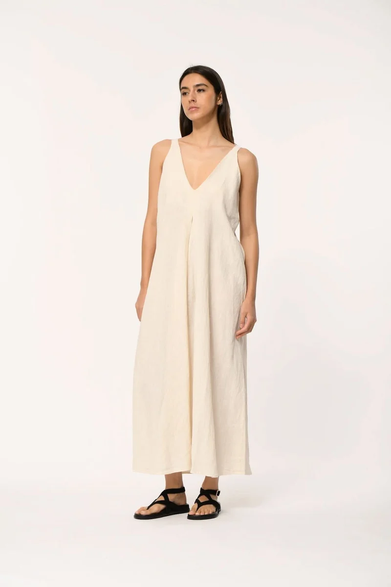 Robe longue fluide à col v