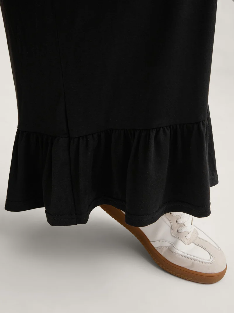 Ruffled Hem Stretchy Wide-Leg Pants