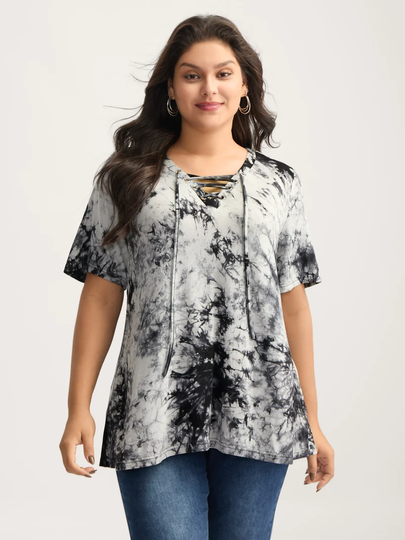 Ombre Gradient Cross-Tie Neck T-Shirt