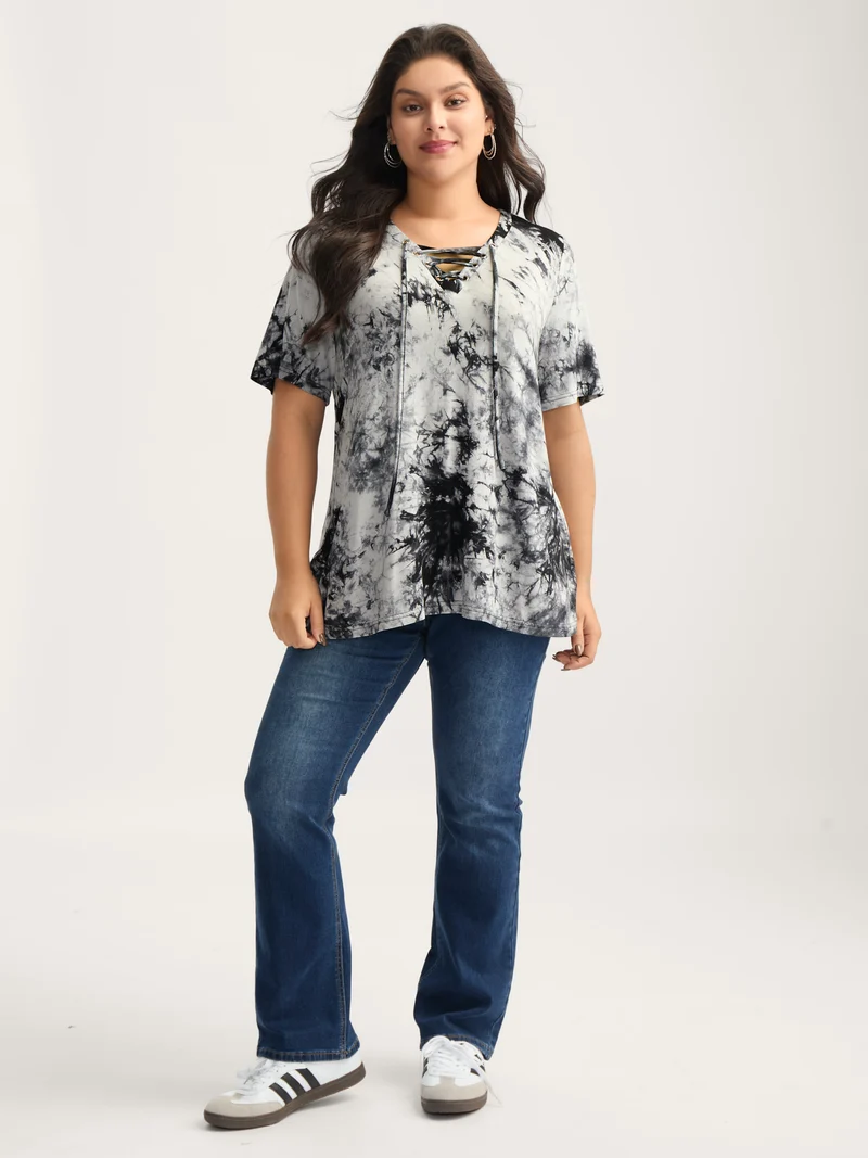Ombre Gradient Cross-Tie Neck T-Shirt
