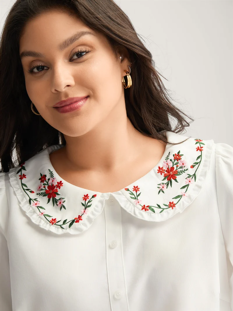 Floral Embroidered Doll Collar Blouse