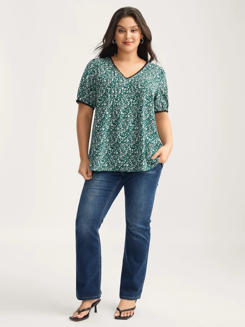 Ditsy Floral Print Lace Trim Blouse