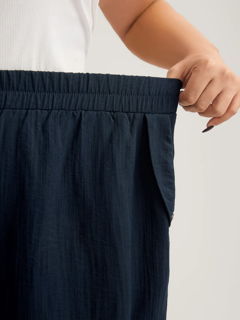 Button Hem Straight-Leg Crop Pants