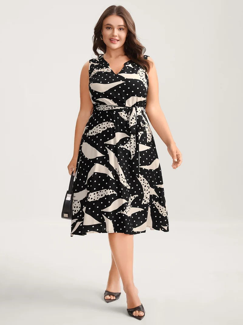 Geometric Print Pleated Midi Dress