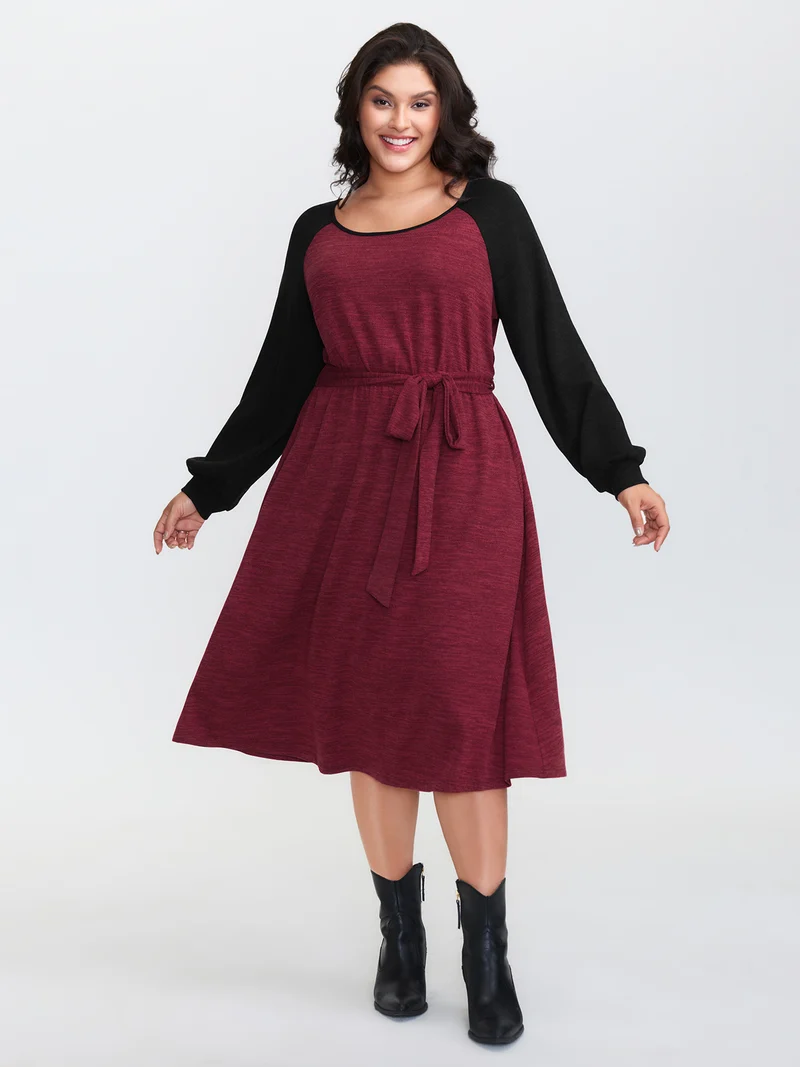 Color Contrast Back Cut-Out Stretchy Midi Dress