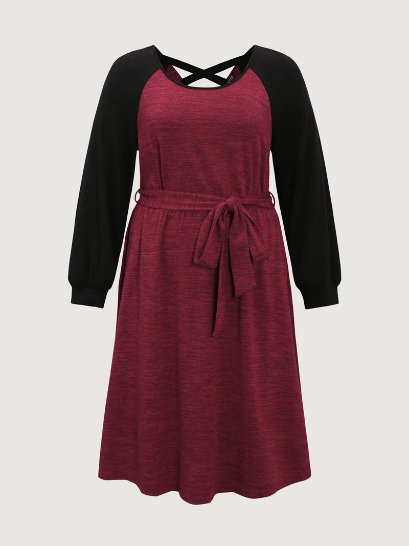 Color Contrast Back Cut-Out Stretchy Midi Dress