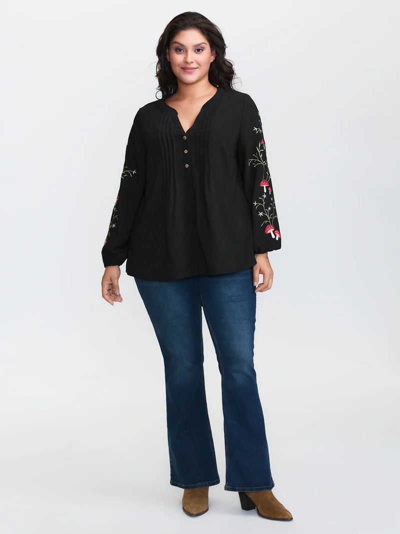 Floral Embroidery Toothpick Pleats Blouse