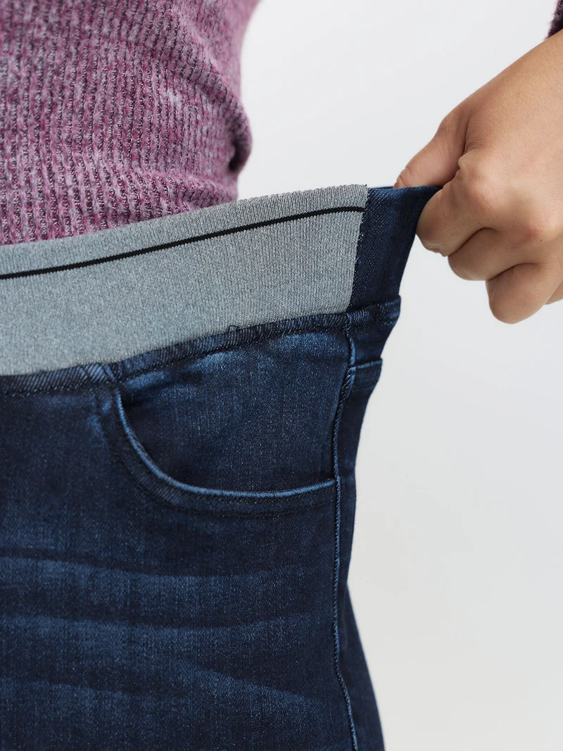 Supersoft Rubber Wide Waist Skinny-Fit Jeans