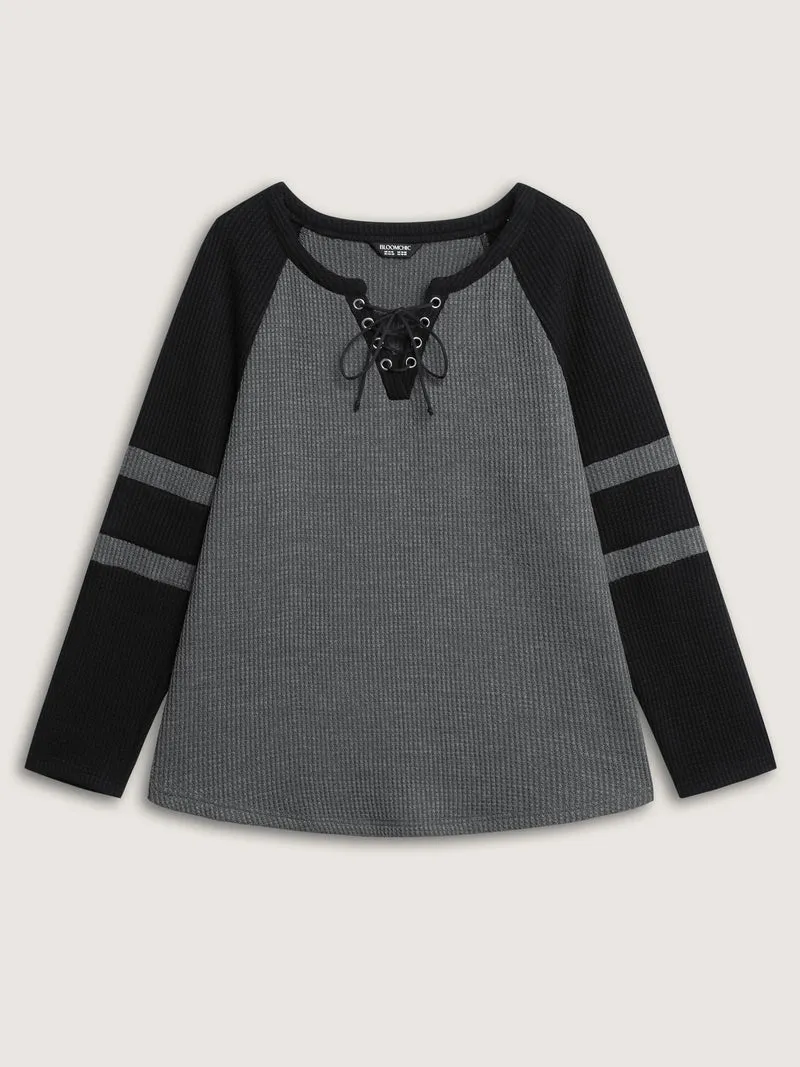Color Contrast Stripe Textured Cross-Tie T-Shirt