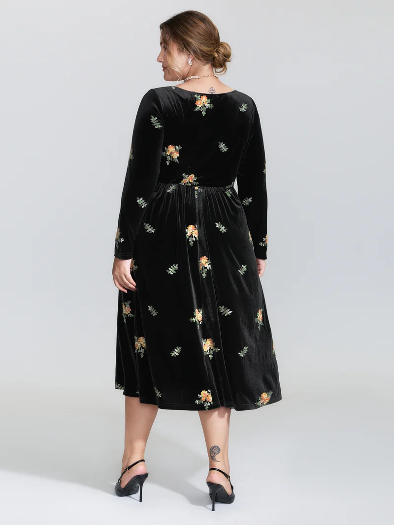 Velvet Floral Embroidered Pockets Midi Dress