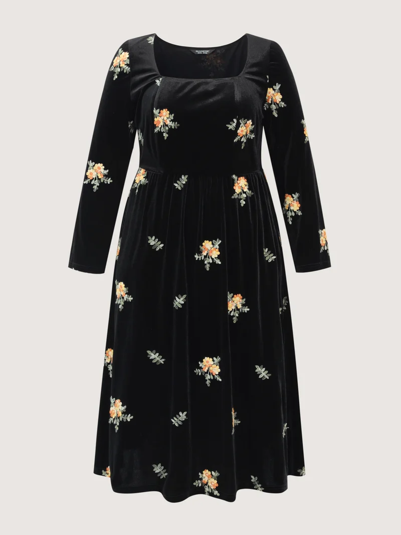 Velvet Floral Embroidered Pockets Midi Dress