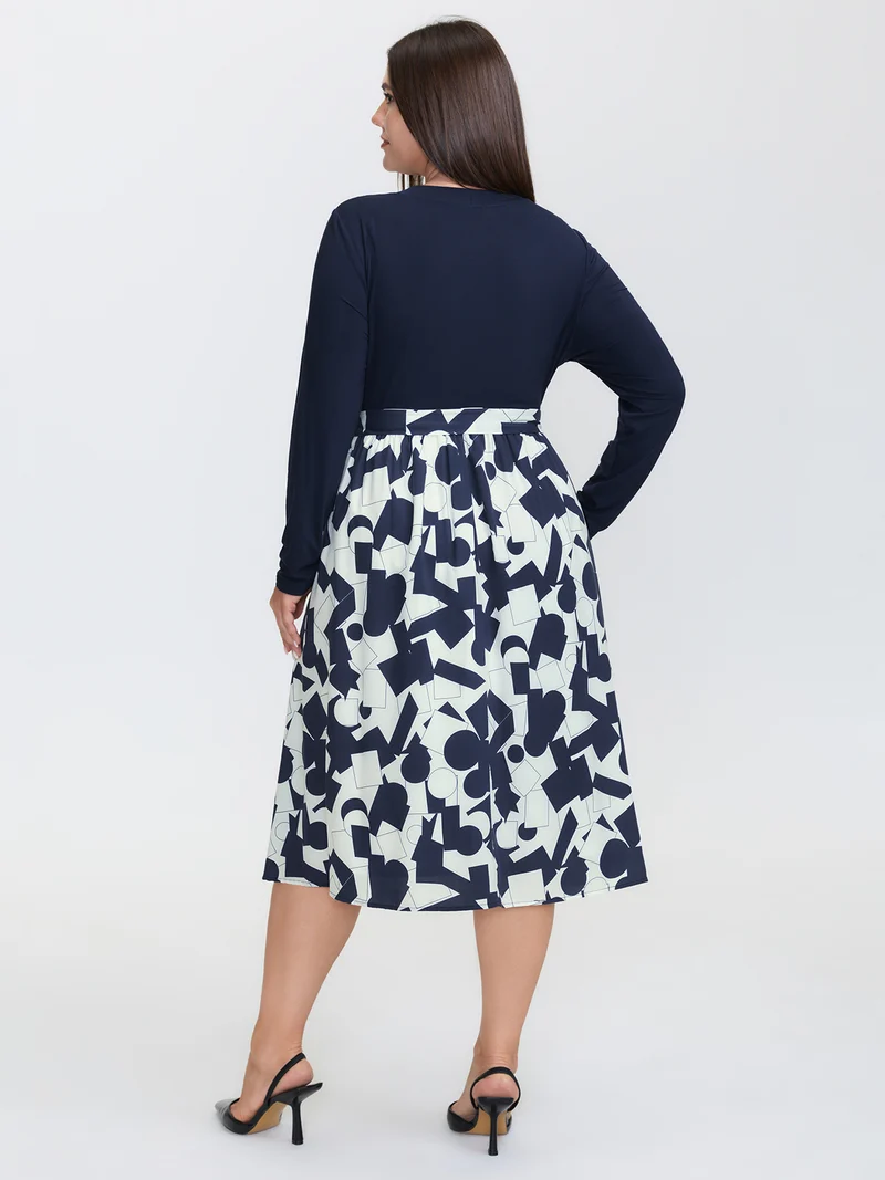 Supersoft Twist Neckline Floral Knit Midi Dress