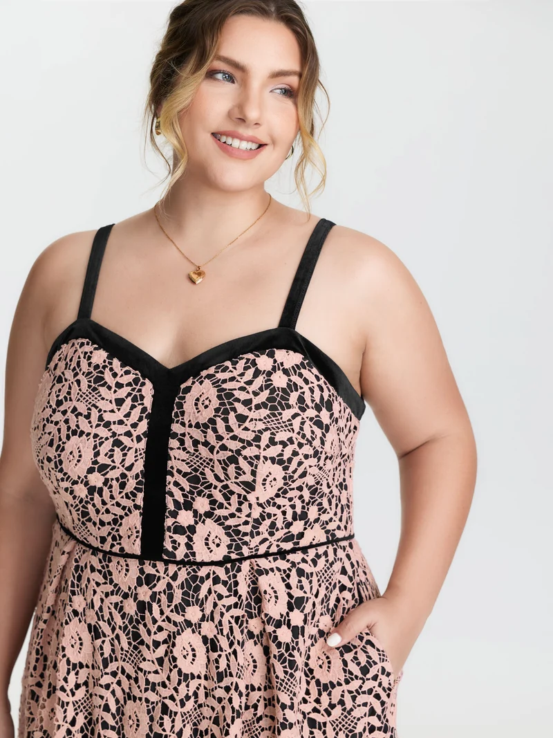 Floral Lace Trim Color Contrast Maxi Dress