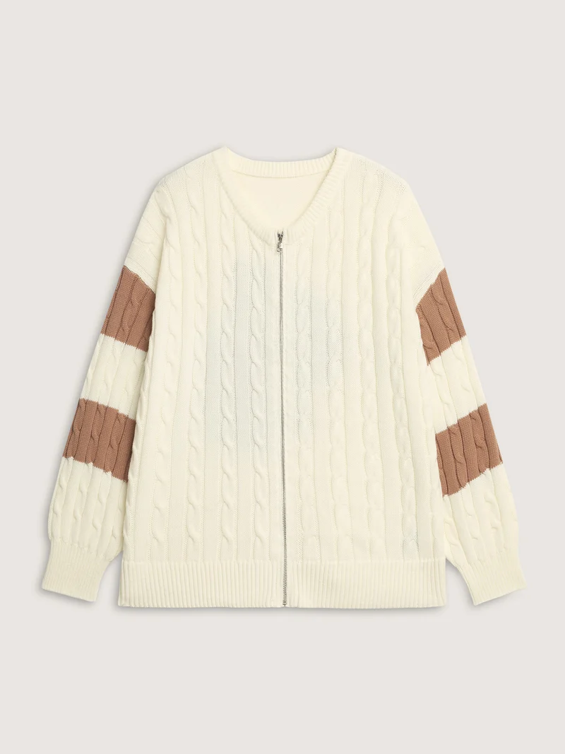 Squirrel Pattern Jacquard Textured Knit Cardigan