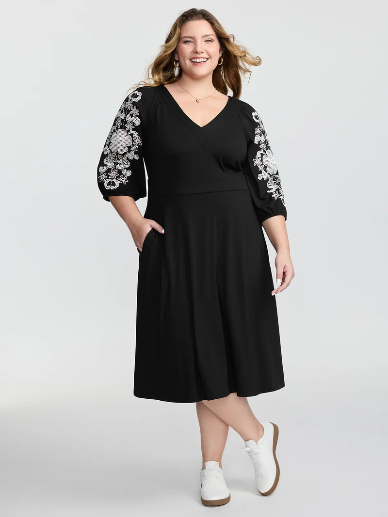 Floral Embroidered V-Neck Pockets Midi Dress