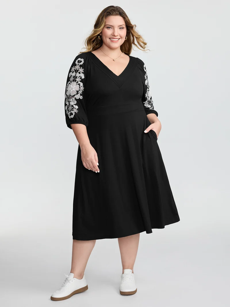 Floral Embroidered V-Neck Pockets Midi Dress