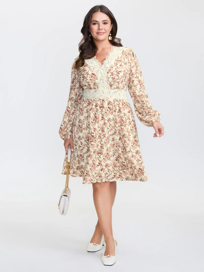 Floral Print Lace Trim Shirred Midi Dress