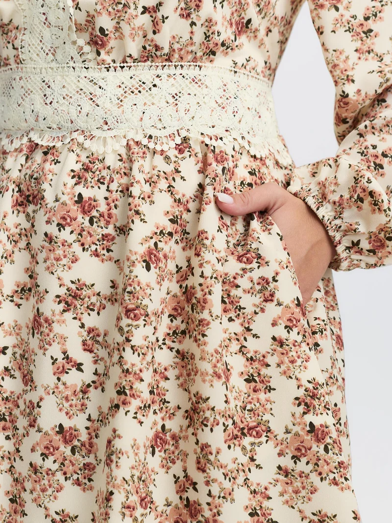 Floral Print Lace Trim Shirred Midi Dress