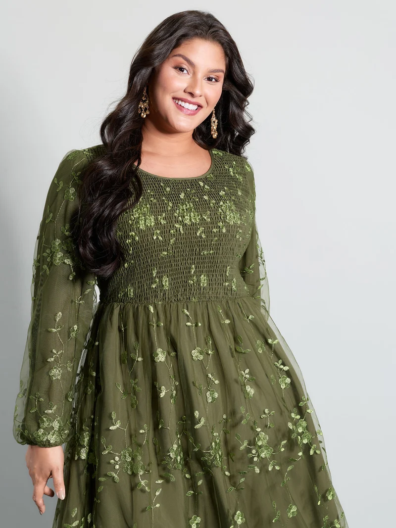 Floral Embroidered Shirred Lined Midi Dress