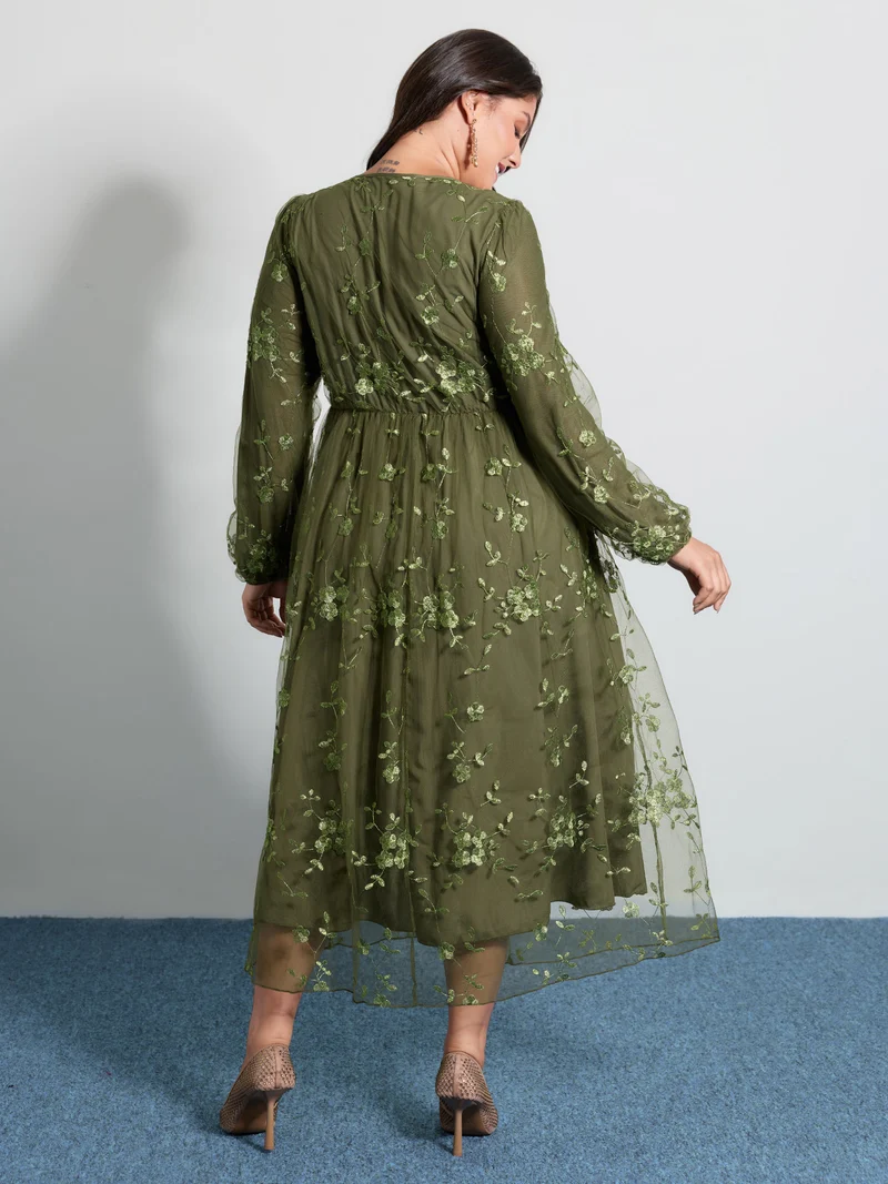Floral Embroidered Shirred Lined Midi Dress