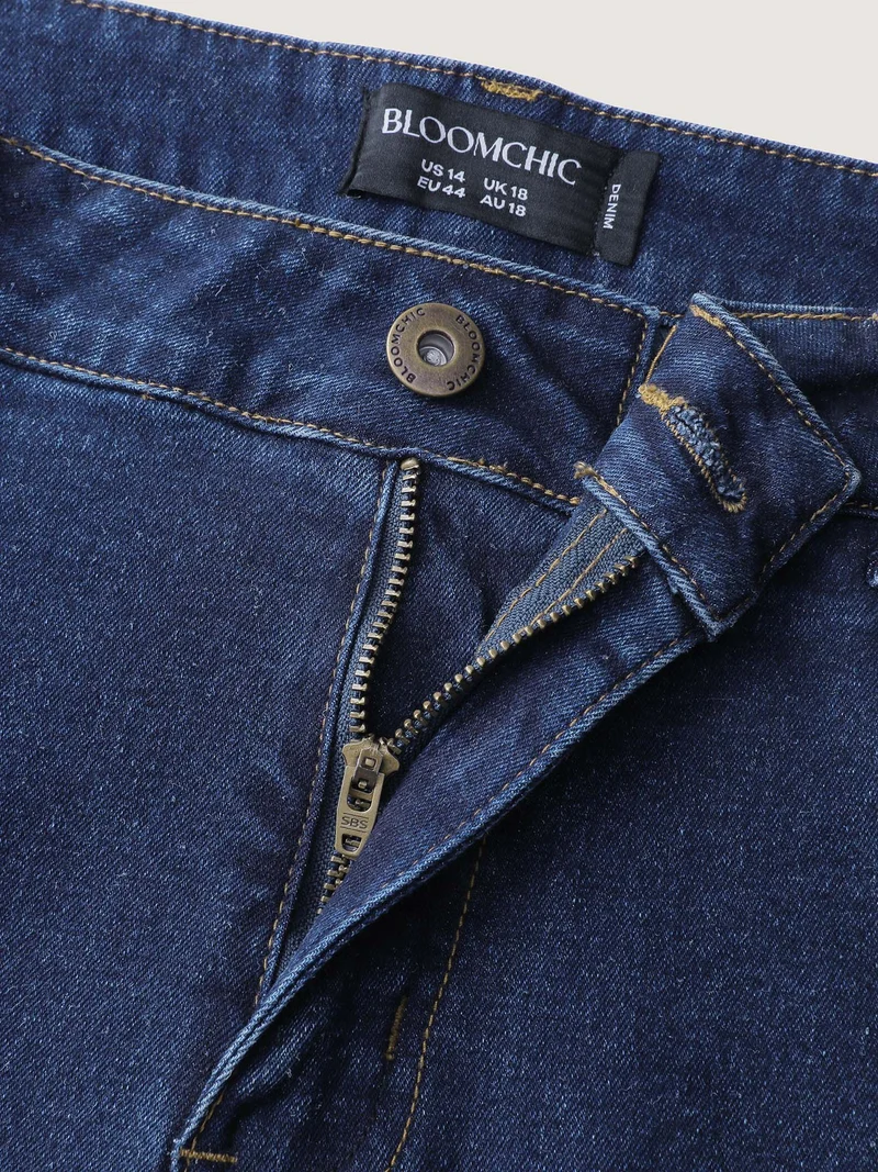Stretchy Mid-Rise Skinny-Fit Jeans