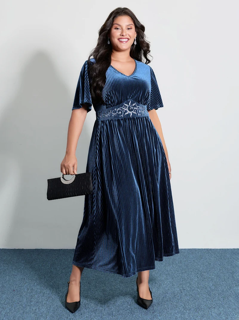 Starry Moon Embroidery Shirred Maxi Dress