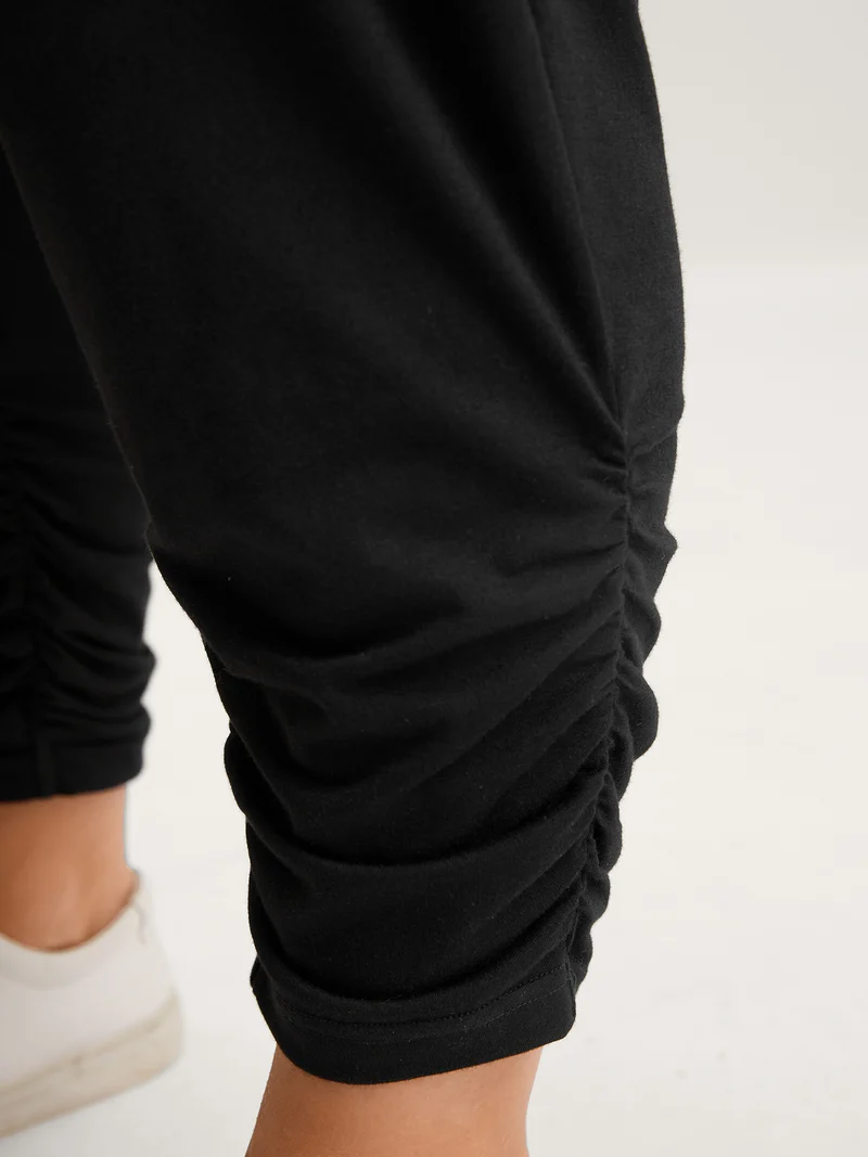 Stretchy Straight-Leg Gathered Hem Pants