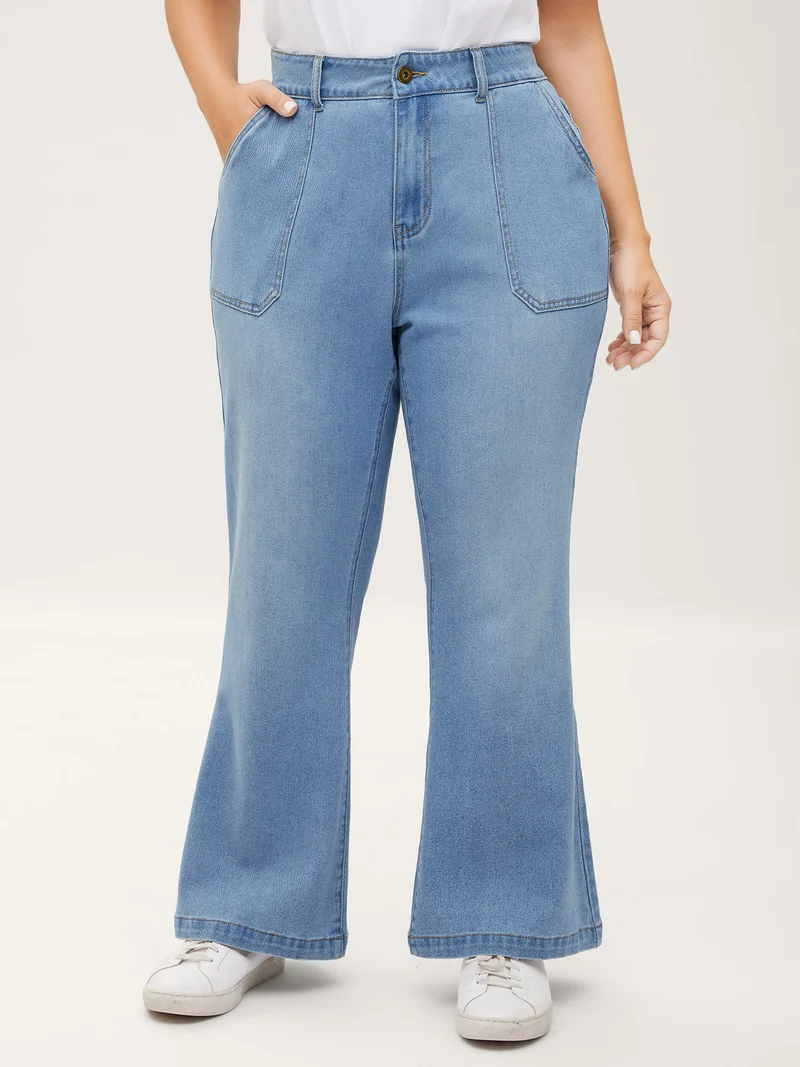 Classic Flared Hem Mid-Rise Jeans