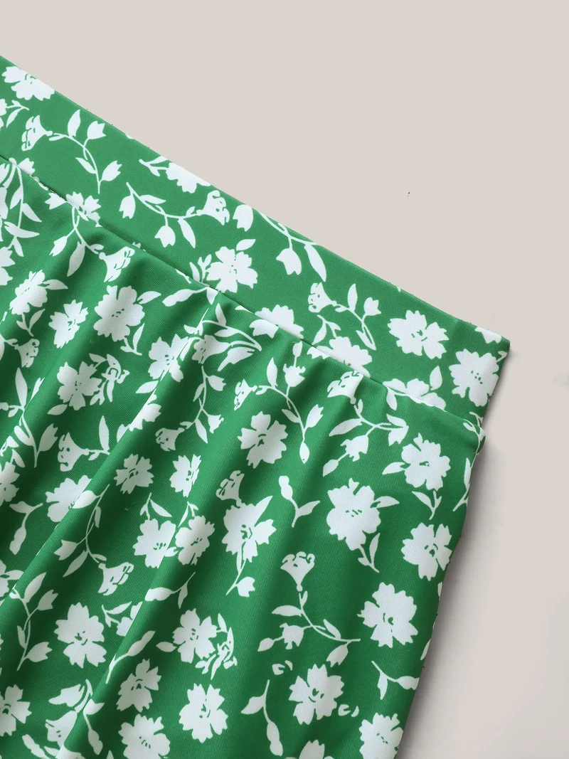 Ditsy Floral Print Flared Swim Skirt