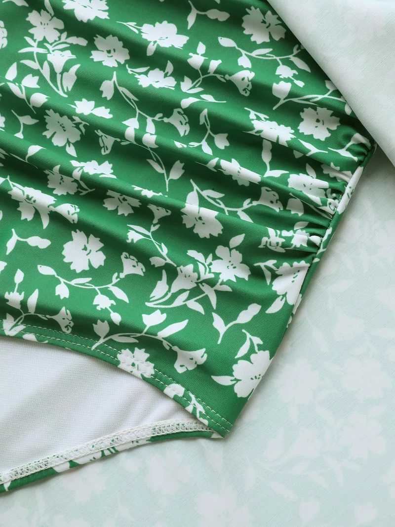 Ditsy Floral Print Flared Swim Skirt