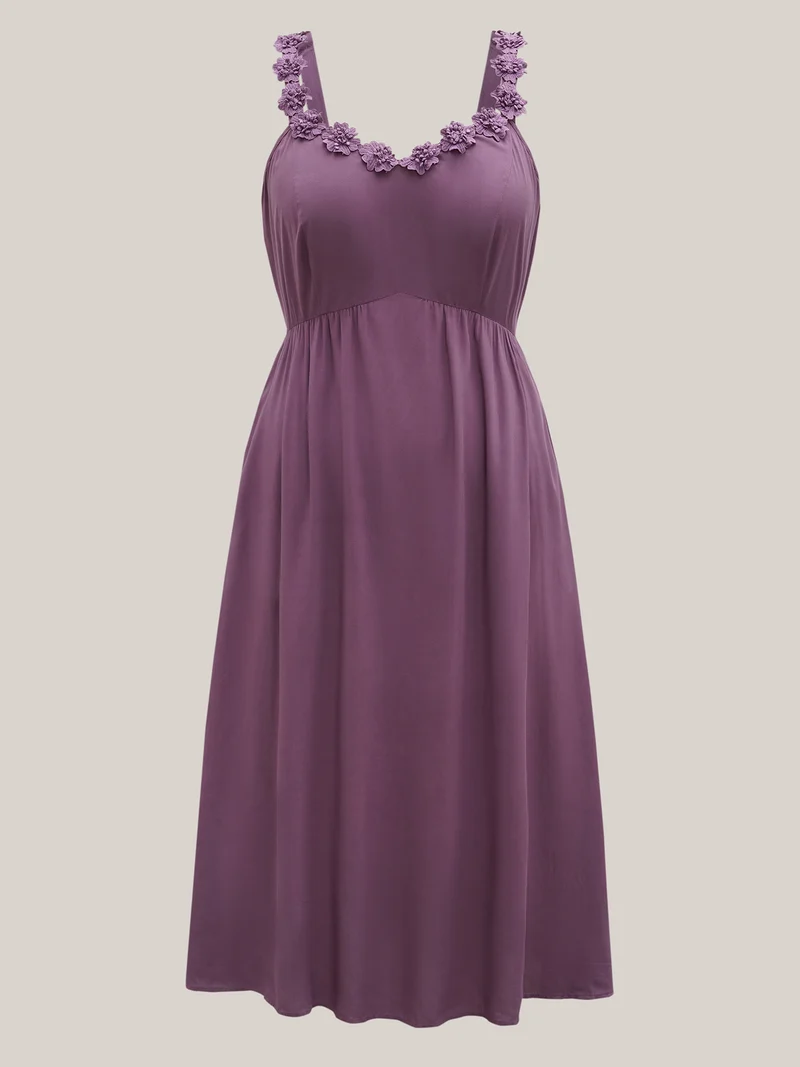 Woven Crochet Floral Neckline Midi Dress