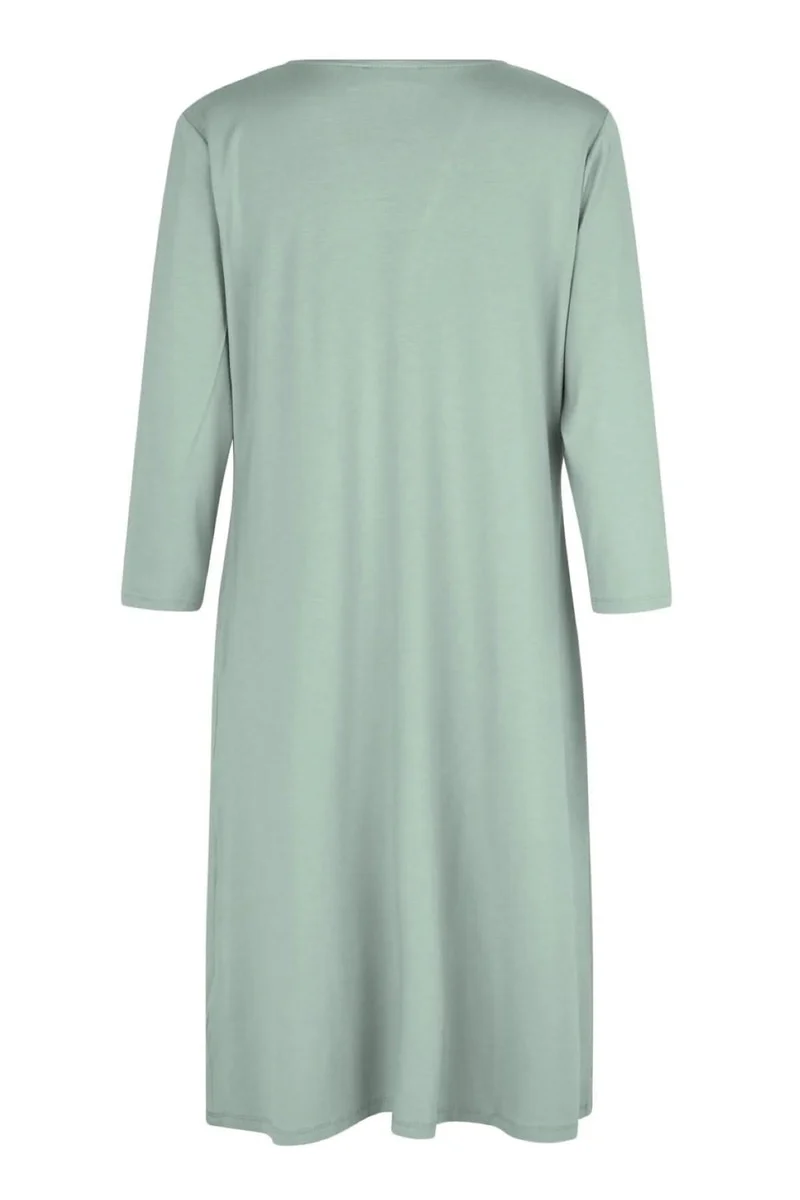 Robe Nibi