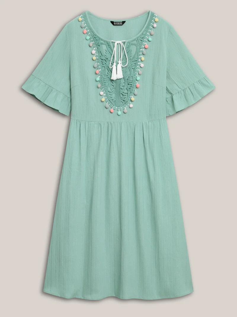 Textured Spliced Multi-Color Tassel Midi Dress