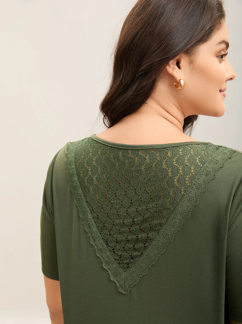 Stretchy Floral Back Cut-Out T-Shirt