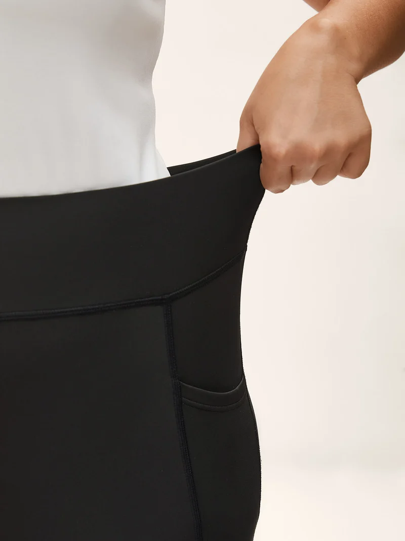 Stretchy Wide-Waistband Tight-Fit Leggings