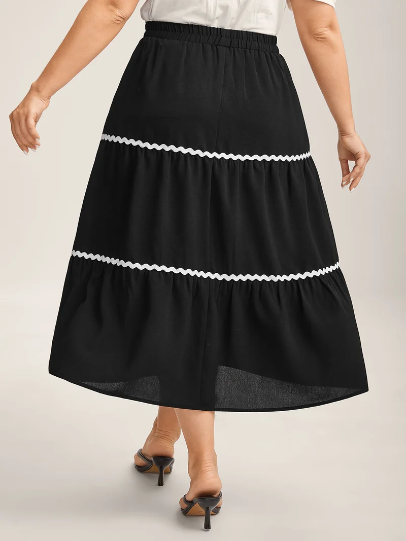 Wavy Lace Trim Tiered Maxi Skirt