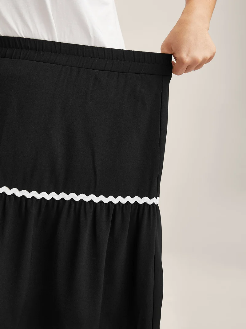 Wavy Lace Trim Tiered Maxi Skirt