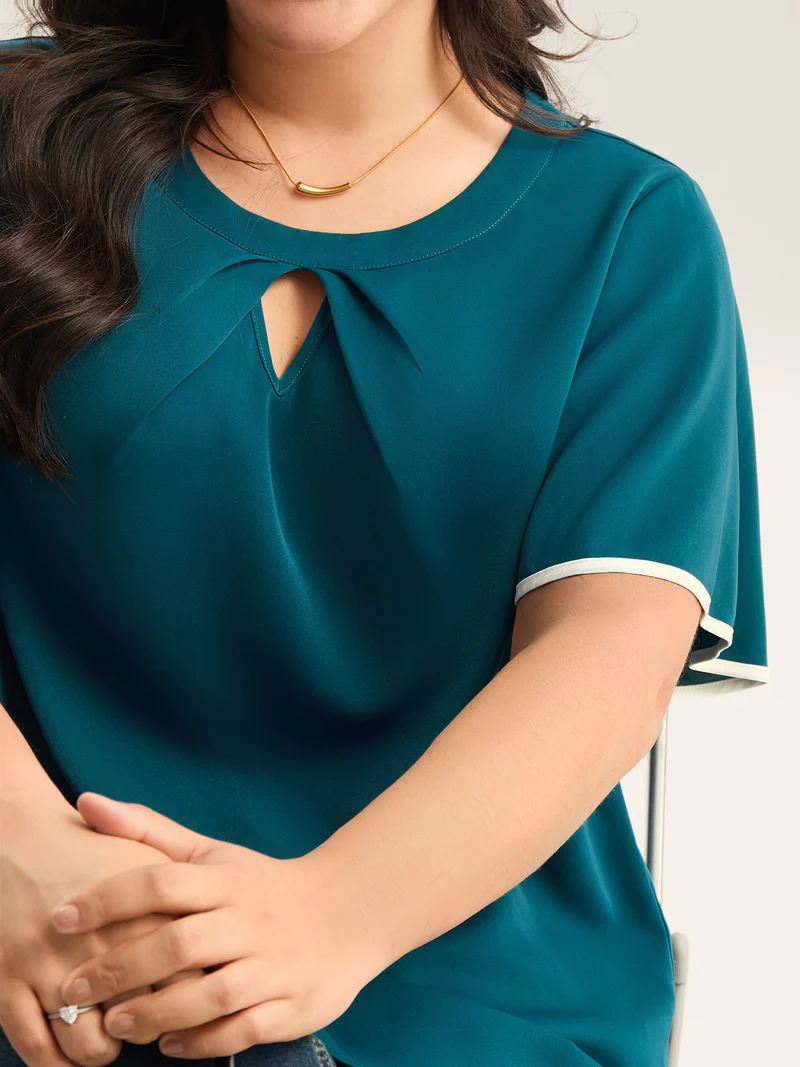 Flared Sleeve Keyhole Solid Blouse