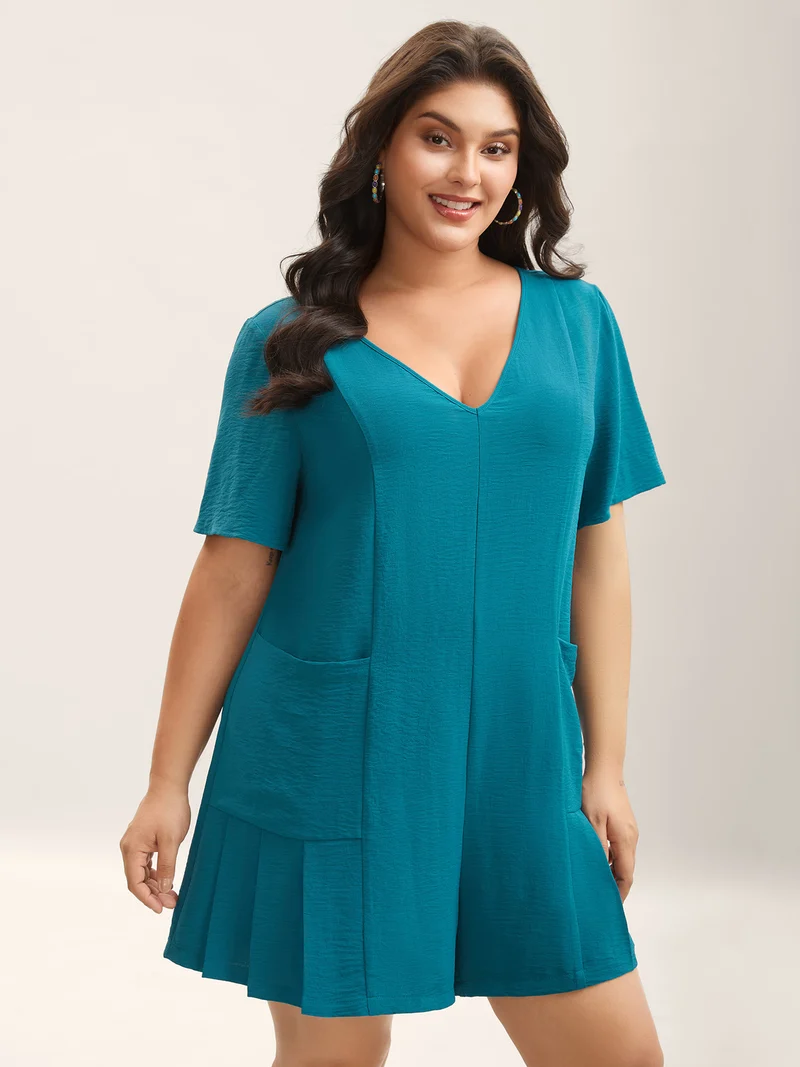 Relaxed Fit Pockets Seamed Solid Romper