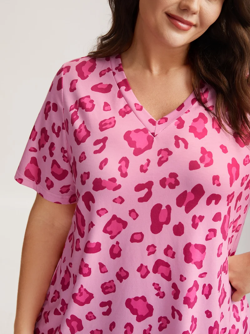 Rosy Leopard Print Relaxed T-Shirt