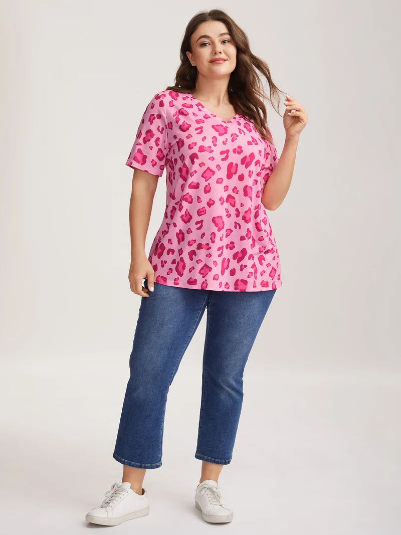 Rosy Leopard Print Relaxed T-Shirt