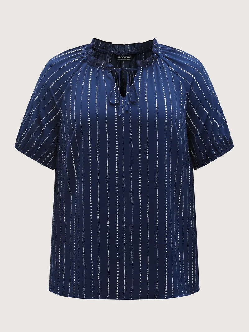 Textured Notched Collar Tie Puffy Blouse