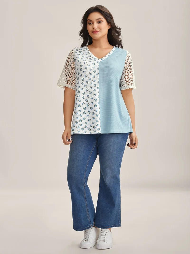 Waffle Grid Floral V-Neck T-Shirt