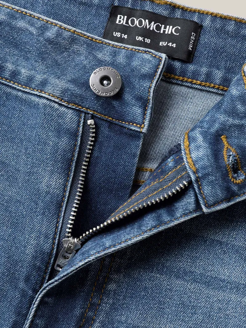 Classic Pockets Boyfriend Jeans