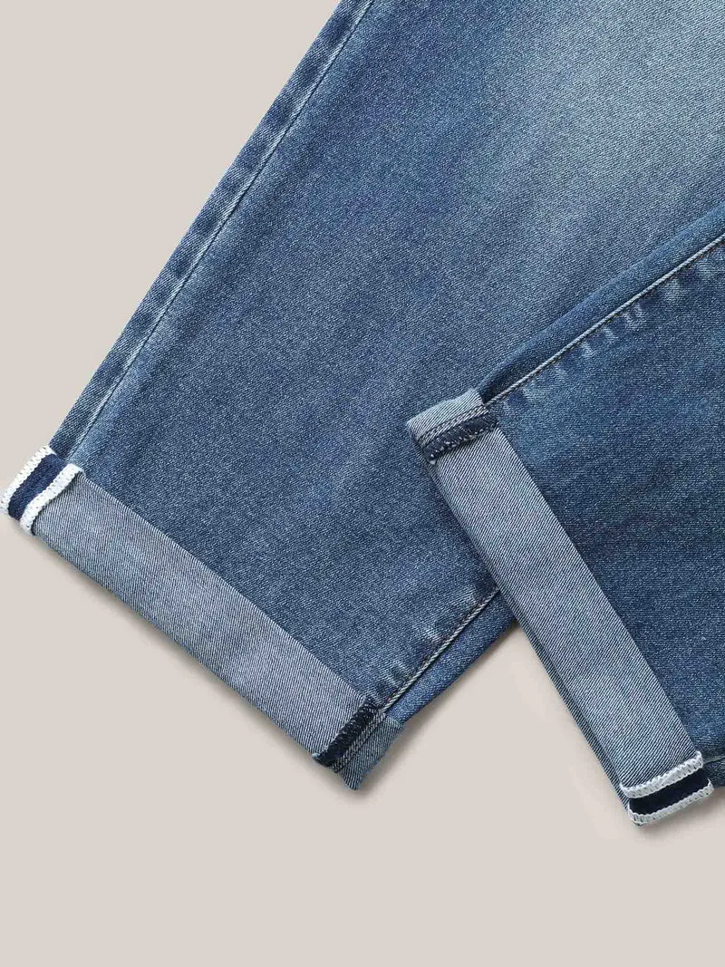 Classic Pockets Boyfriend Jeans