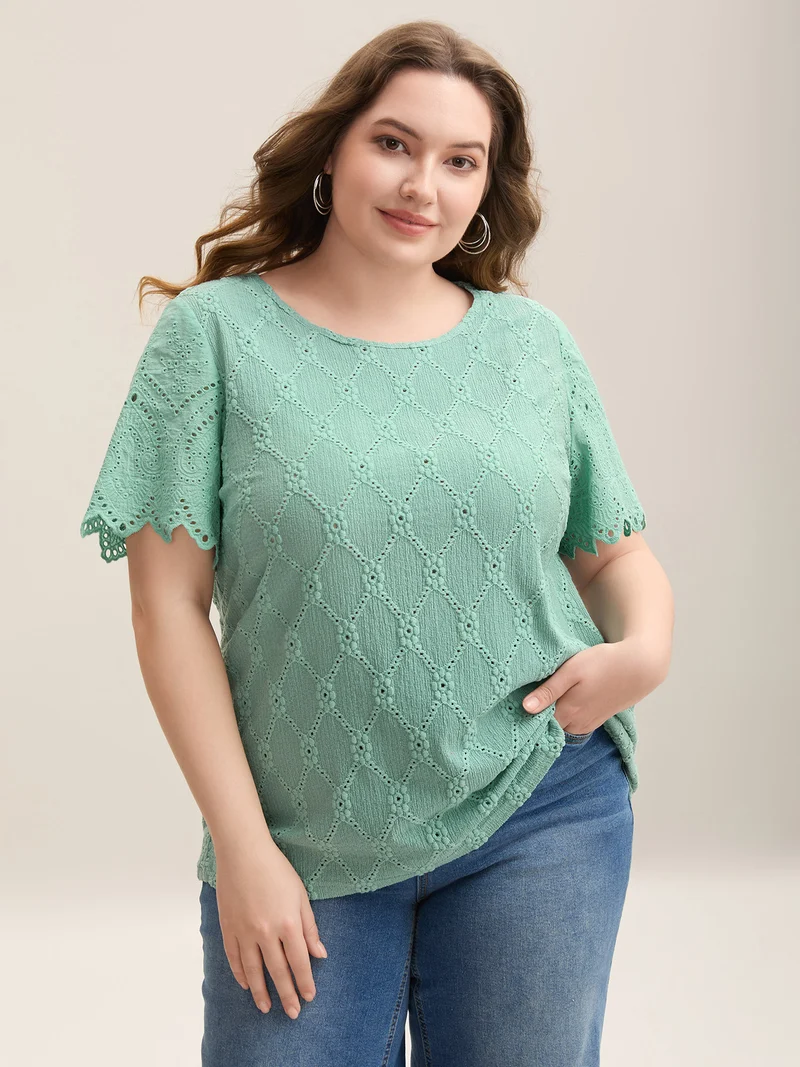 Cut-Out Textured Spliced Sleeve T-Shirt