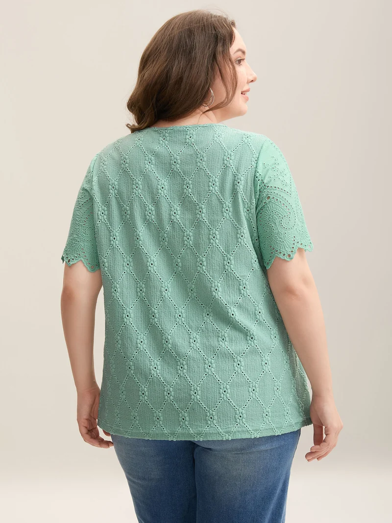 Cut-Out Textured Spliced Sleeve T-Shirt