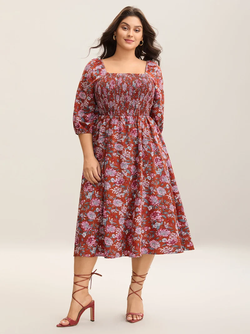 Flirty Floral Print Shirred Pockets Midi Dress